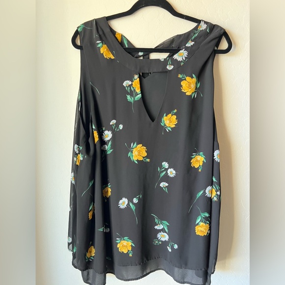 Torrid Top - Picture 1 of 1